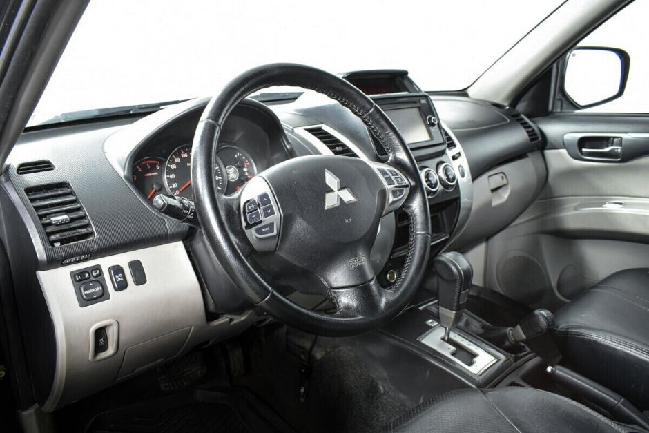 Mitsubishi Pajero Sport, 2.4 л, АТ, 2015 фото 7
