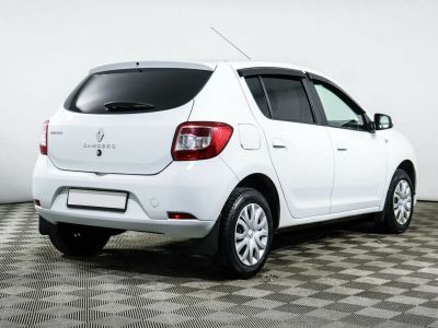 Renault Sandero, 1.6 л, МКПП, 2017 фото 4