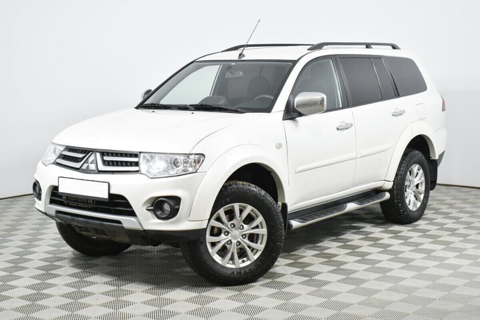 Mitsubishi Pajero Sport, 2.5 л, АТ, 2014 фото 3