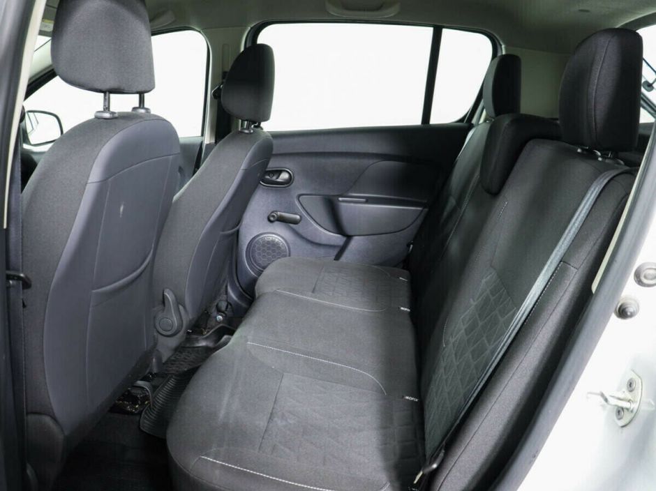 Renault Sandero, 1.6 л, АТ, 2019 фото 1