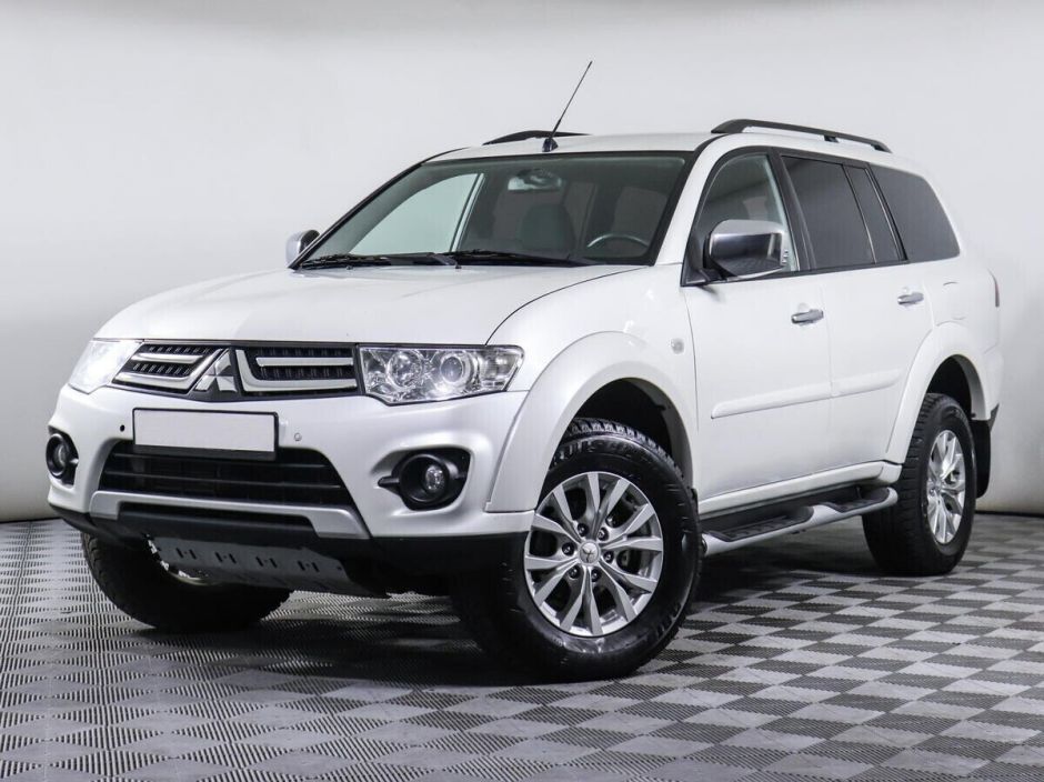 Mitsubishi Pajero Sport, 2.4 л, АТ, 2015 фото 3