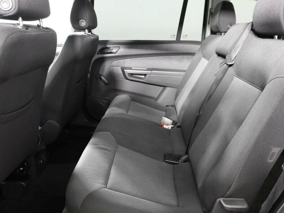 Opel Zafira, 1.8 л, Робот, 2008 фото 1