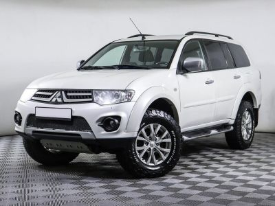 Mitsubishi Pajero Sport, 2.4 л, АКПП, 2015 фото 3