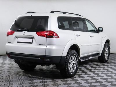 Mitsubishi Pajero Sport, 2.4 л, АКПП, 2015 фото 4