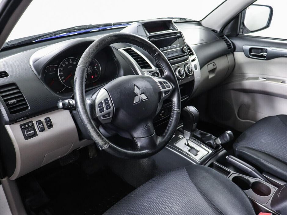 Mitsubishi Pajero Sport, 2.4 л, АТ, 2015 фото 7