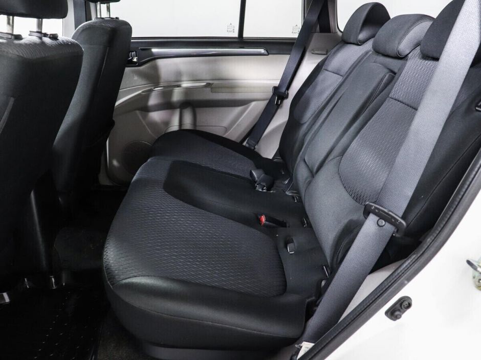 Mitsubishi Pajero Sport, 2.4 л, АТ, 2015 фото 1