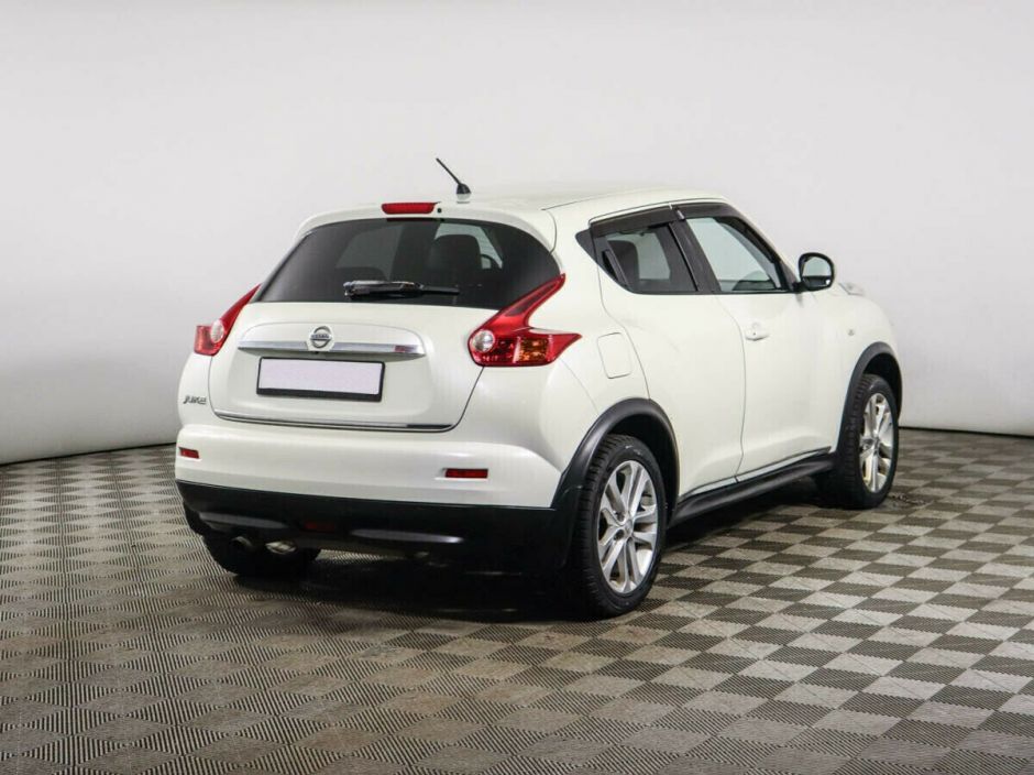 Nissan Juke, 1.6 л, Вариатор, 2012 фото 4