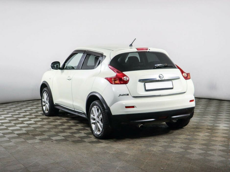 Nissan Juke, 1.6 л, Вариатор, 2012 фото 6