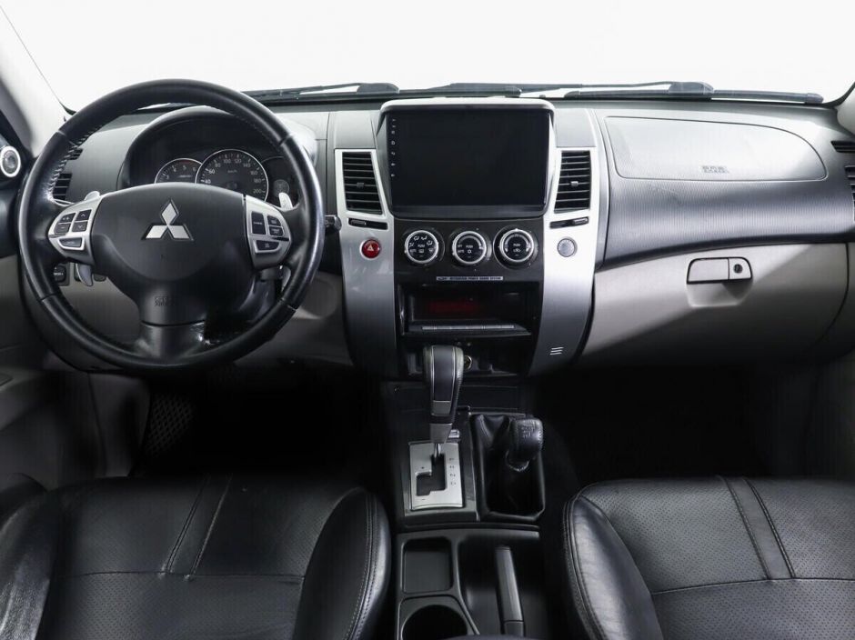 Mitsubishi Pajero Sport, 2.5 л, АТ, 2014 фото 8
