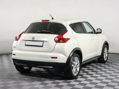 Nissan Juke, 1.6 л, МКПП, 2014 фото 4