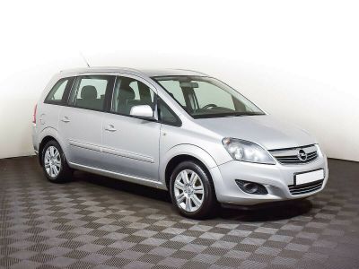 Opel Zafira, 1.8 л, МКПП, 2014 фото 5