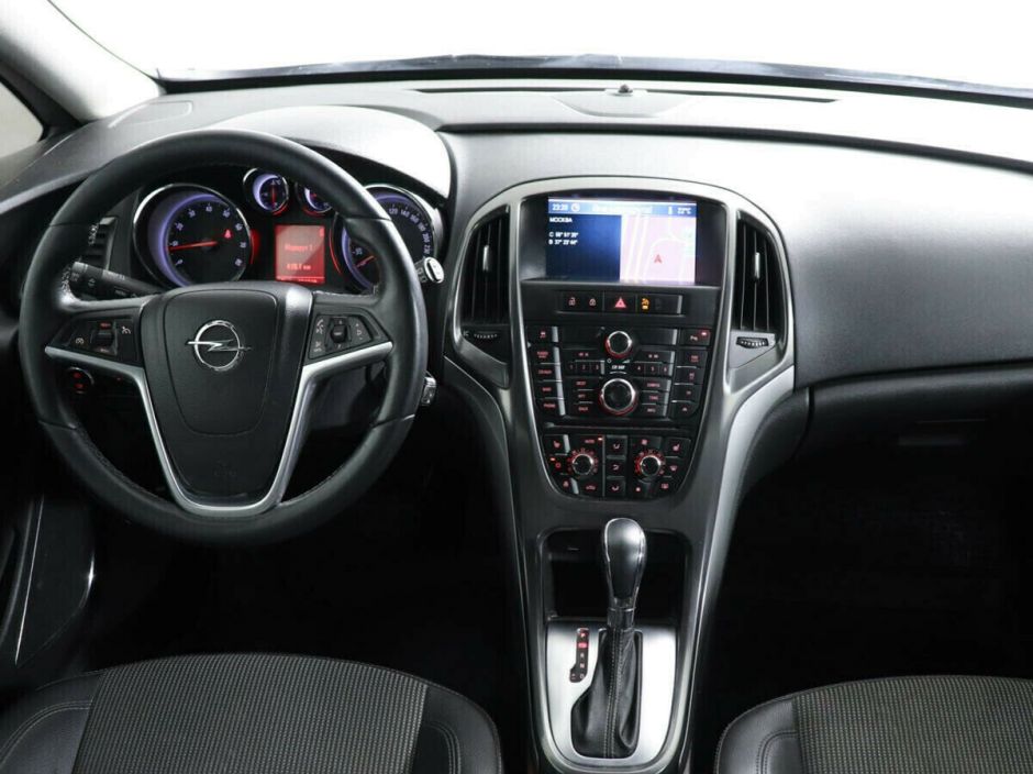 Opel Astra, 1.6 л, АТ, 2010 фото 7