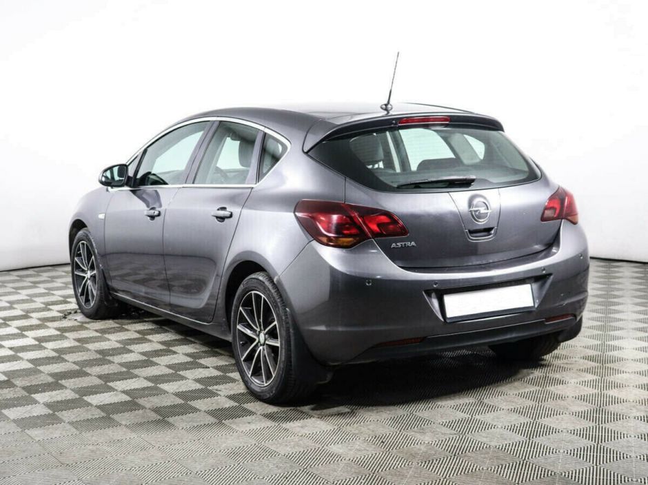 Opel Astra, 1.6 л, АТ, 2011 фото 6