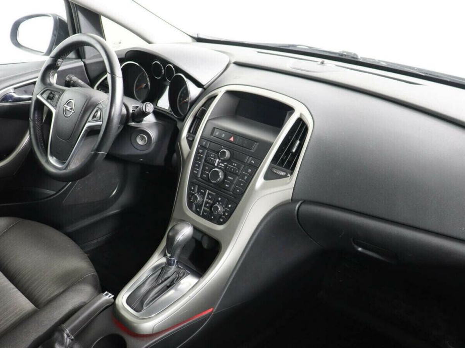 Opel Astra, 1.6 л, АТ, 2011 фото 7