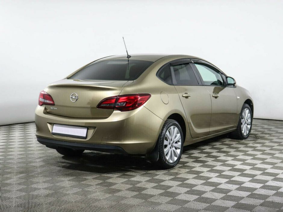 Opel Astra, 1.6 л, АТ, 2013 фото 4
