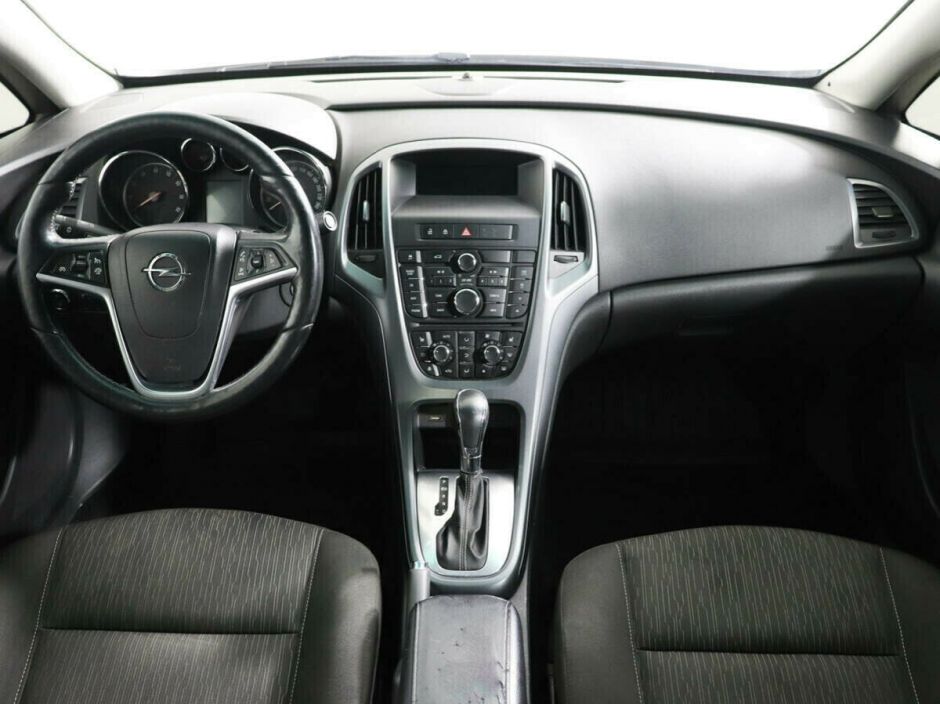Opel Astra, 1.6 л, АТ, 2013 фото 8