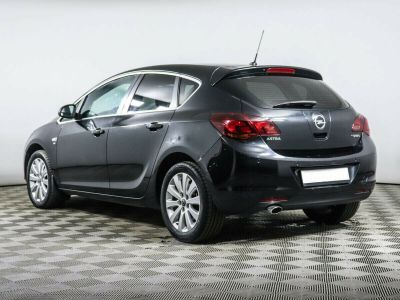 Opel Astra, 1.6 л, АКПП, 2011 фото 6