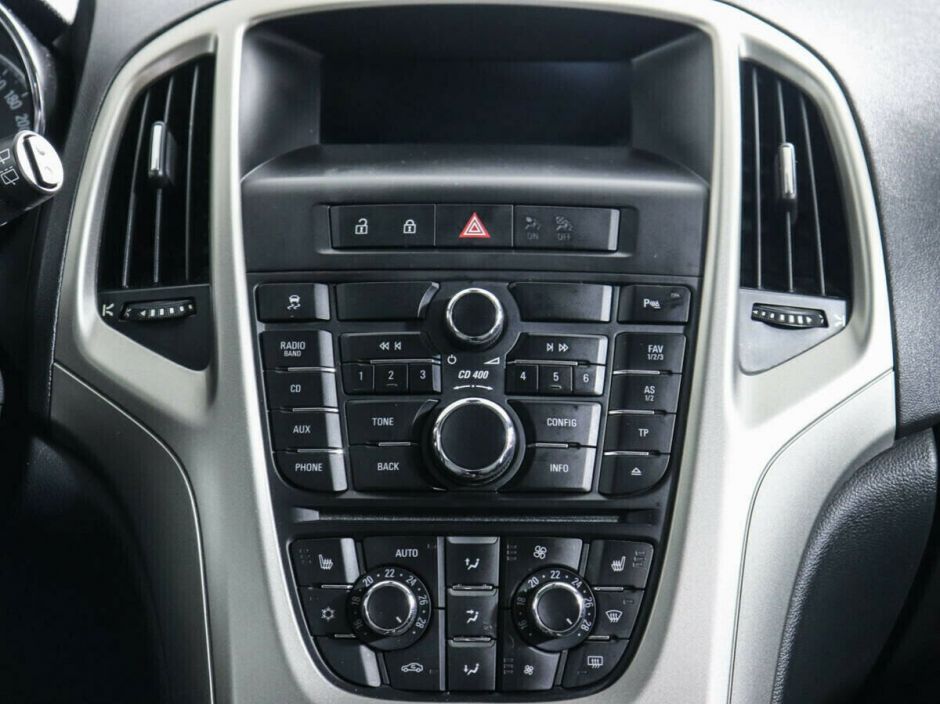 Opel Astra, 1.6 л, МТ, 2011 фото 2