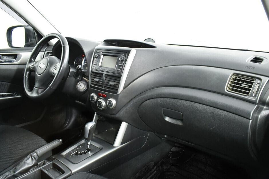 Subaru Forester, 2.0 л, АТ, 2011 фото 2