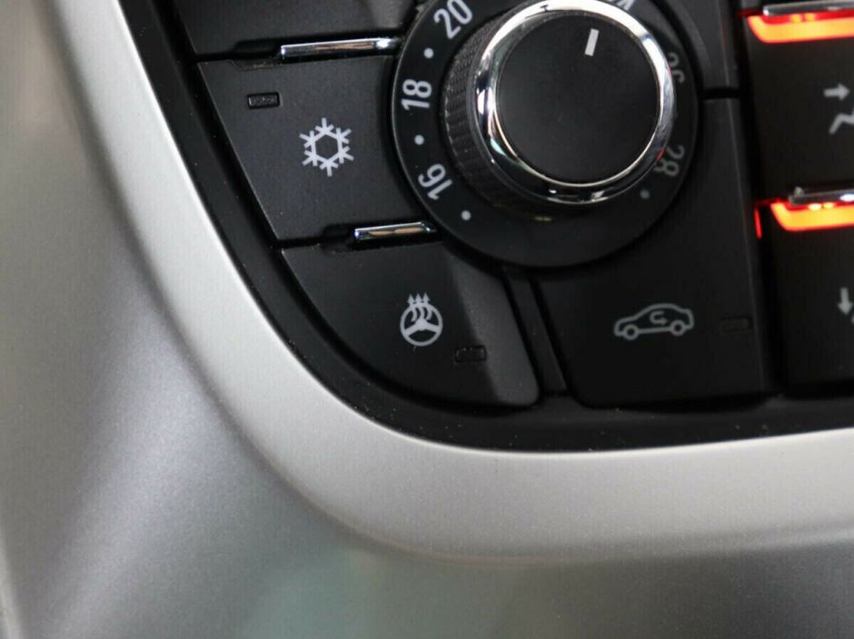 Opel Astra, 1.4 л, АТ, 2014 фото 2