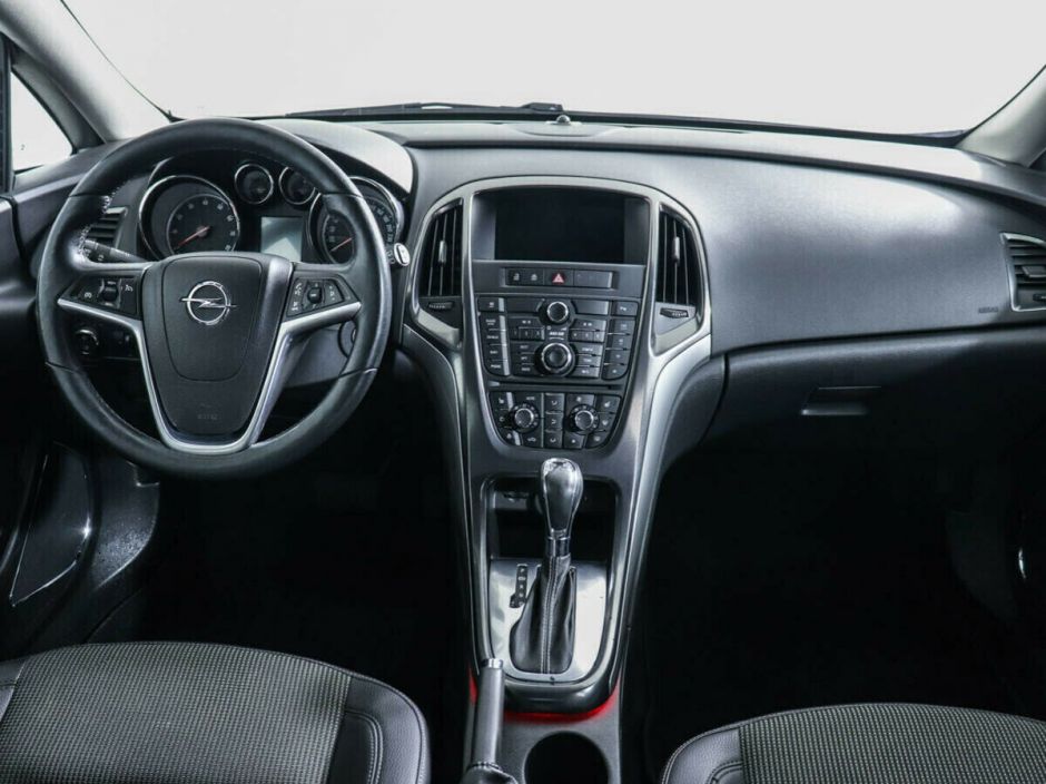 Opel Astra, 1.4 л, АТ, 2012 фото 9