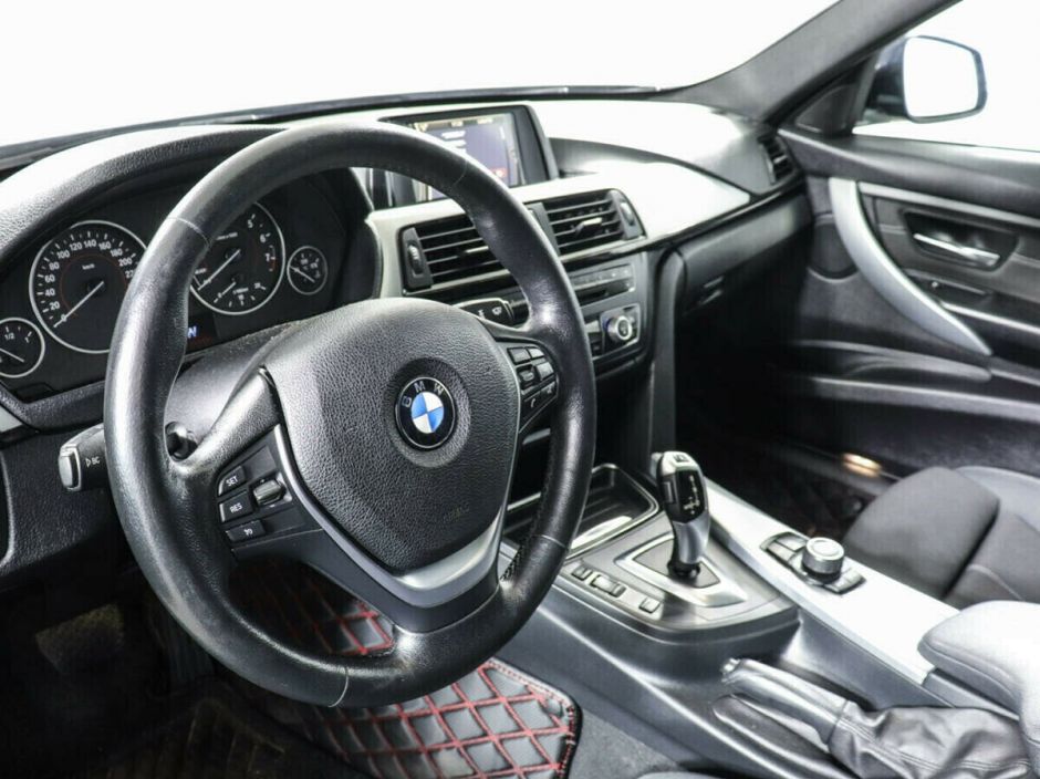 BMW 3 серии, 2.0 л, АТ, 2014 фото 7