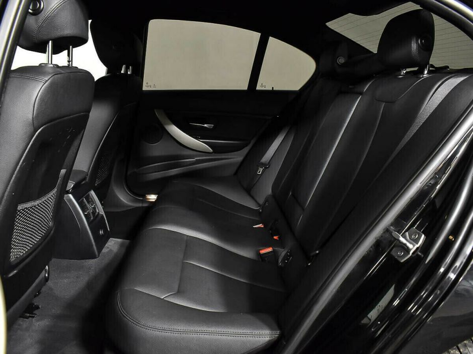 BMW 3 серии, 1.6 л, АТ, 2015 фото 1