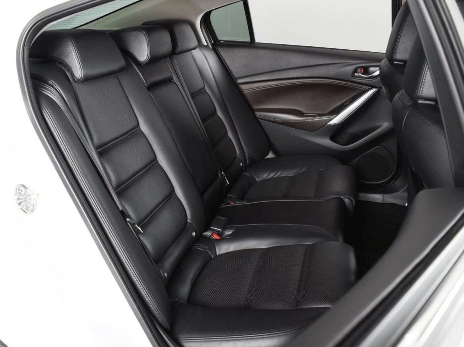 Mazda 6, 2.0 л, АТ, 2016 фото 1