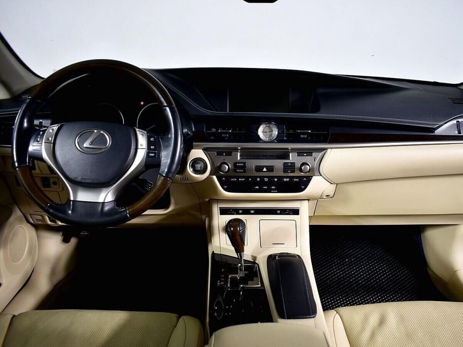 Lexus ES, 2.5 л, АТ, 2014 фото 8