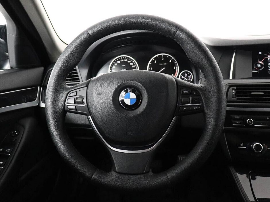 BMW 5 серии, 2.0 л, АТ, 2016 фото 10