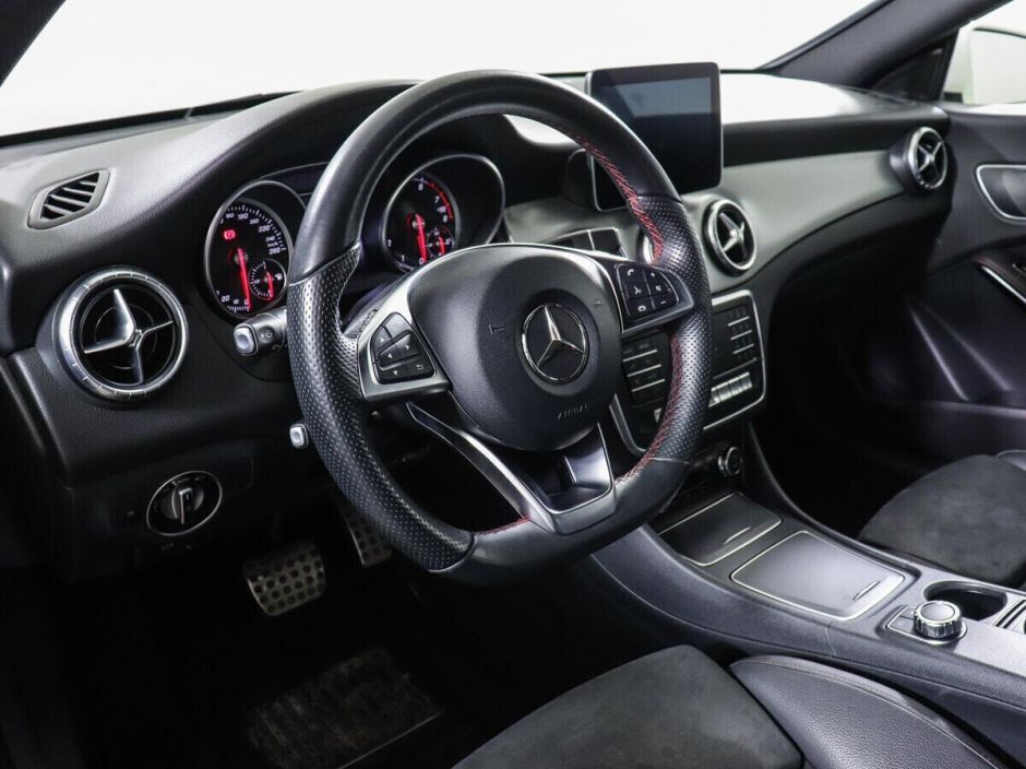 Mercedes-Benz CLA, 1.6 л, Робот, 2017 фото 7