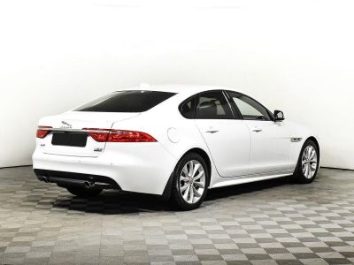 Jaguar XF, 2.0 л, АКПП, 2017 фото 4