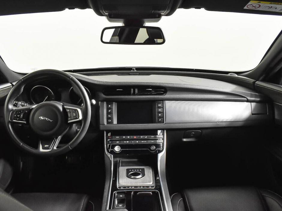 Jaguar XF, 2.0 л, АТ, 2017 фото 11