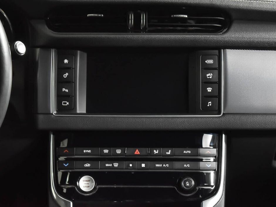 Jaguar XF, 2.0 л, АТ, 2017 фото 15