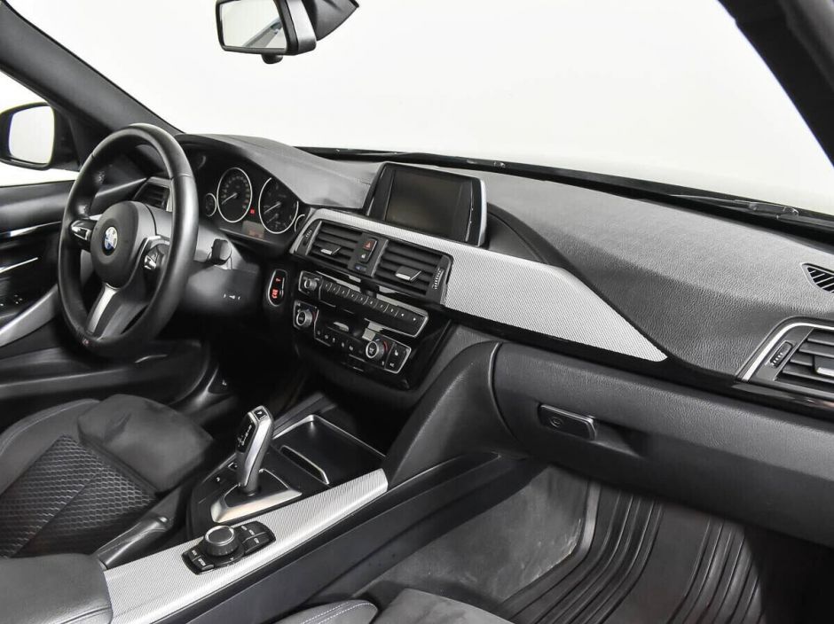 BMW 3 серии, 2.0 л, АТ, 2017 фото 11