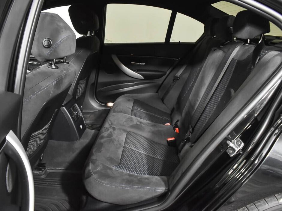 BMW 3 серии, 2.0 л, АТ, 2017 фото 1