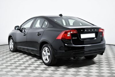 Volvo S60, 1.5 л, АКПП, 2017 фото 6