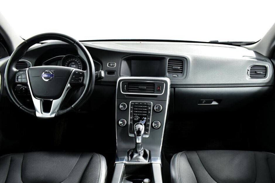 Volvo S60, 1.5 л, АТ, 2017 фото 2