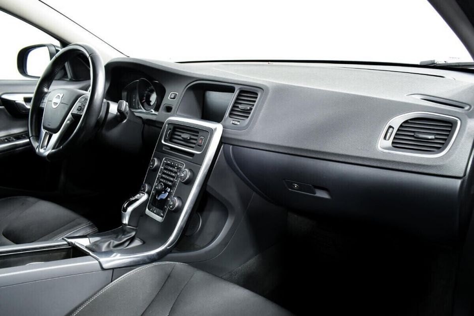 Volvo S60, 1.5 л, АТ, 2017 фото 1