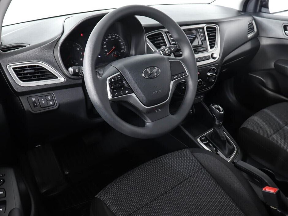 Hyundai Solaris, 1.6 л, АТ, 2022 фото 7