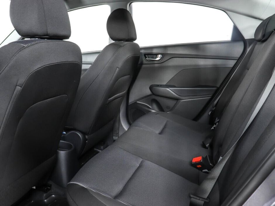 Hyundai Solaris, 1.6 л, АТ, 2022 фото 8