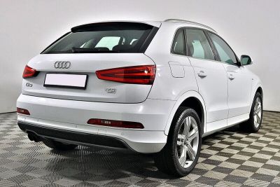 Audi Q3, 2.0 л, РКПП, 2014 фото 4