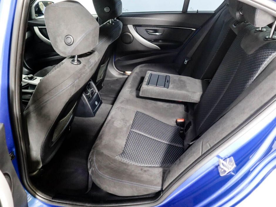 BMW 3 серии, 2.0 л, АТ, 2018 фото 1