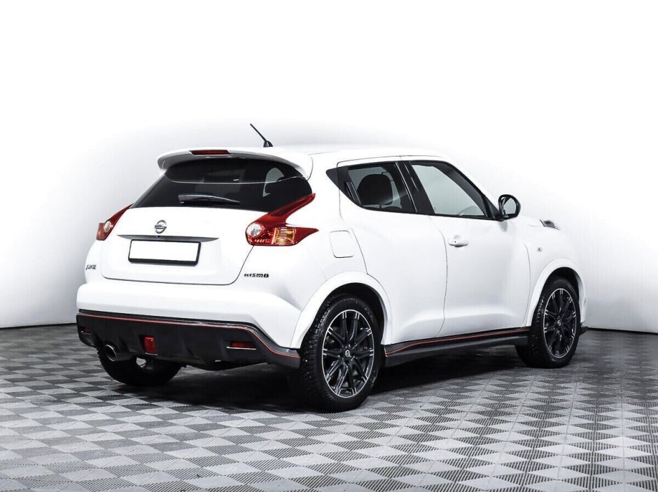 Nissan Juke, 1.6 л, Вариатор, 2013 фото 4