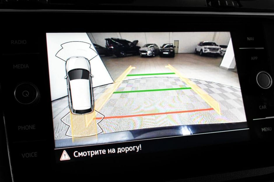 Volkswagen Tiguan, 1.5 л, Робот, 2018 фото 8