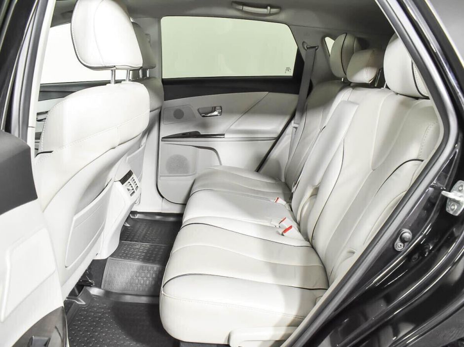 Toyota Venza, 2.7 л, АТ, 2013 фото 1