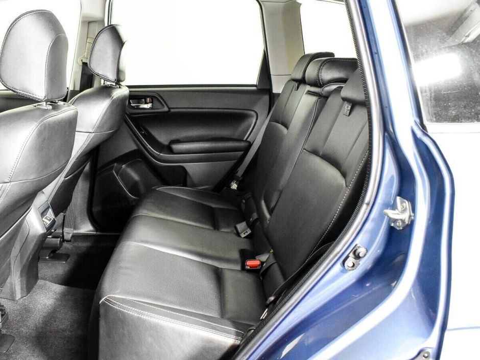 Subaru Forester, 2.0 л, Вариатор, 2016 фото 1