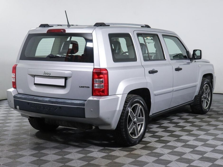 Jeep Liberty (Patriot), 2.4 л, Вариатор, 2008 фото 4