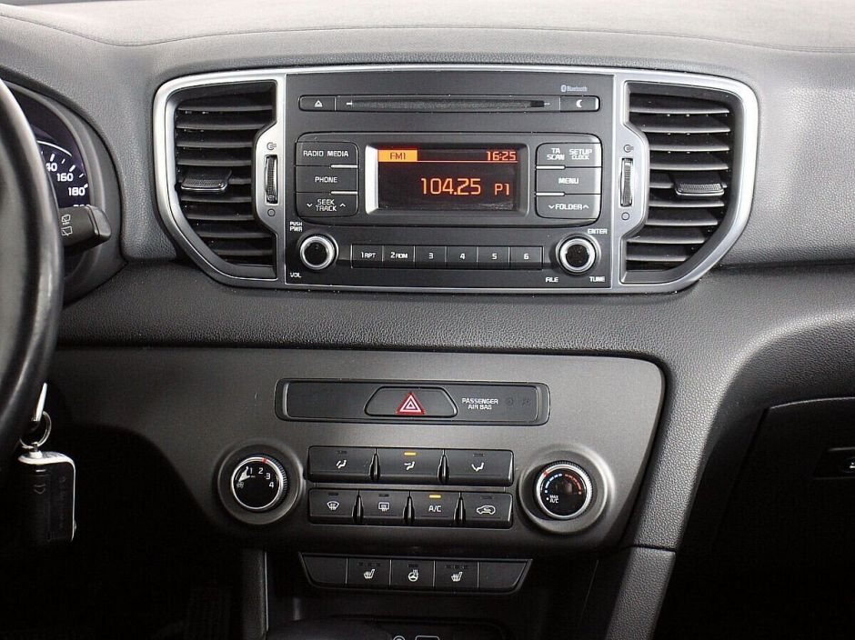 Kia Sportage, 2.0 л, АТ, 2016 фото 2