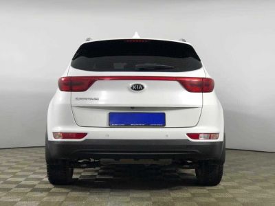 Kia Sportage, 2.0 л, АКПП, 2017 фото 8